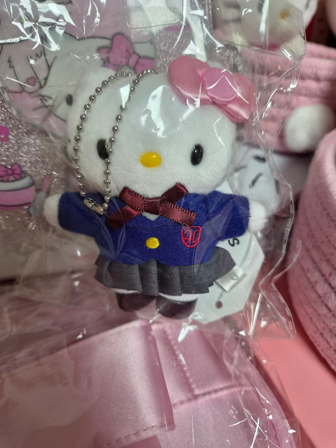 헬로키티 교복 마스코트 인형 키링 상품이미지1