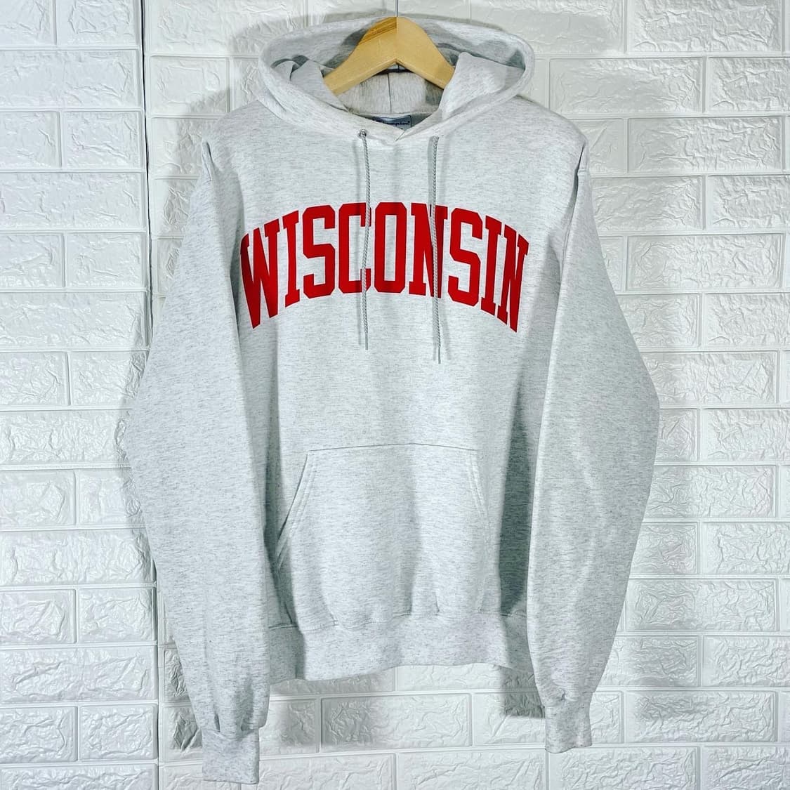 챔피온 위스콘신 유니버시티 후드티 상품이미지1