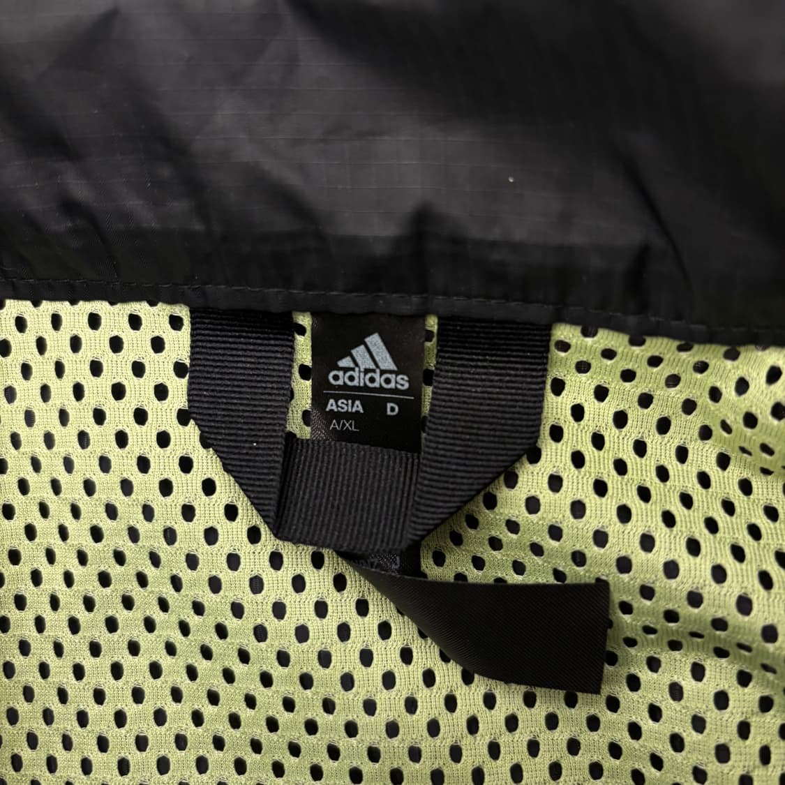 아디다스 백삼선 러닝 바람막이 상품이미지4