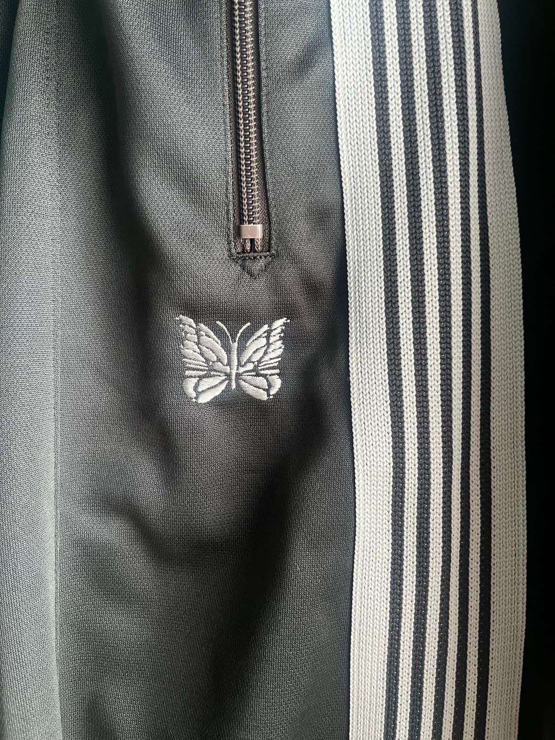 [L] 니들스 H.D 트랙팬츠 차콜 화이트 상품이미지5