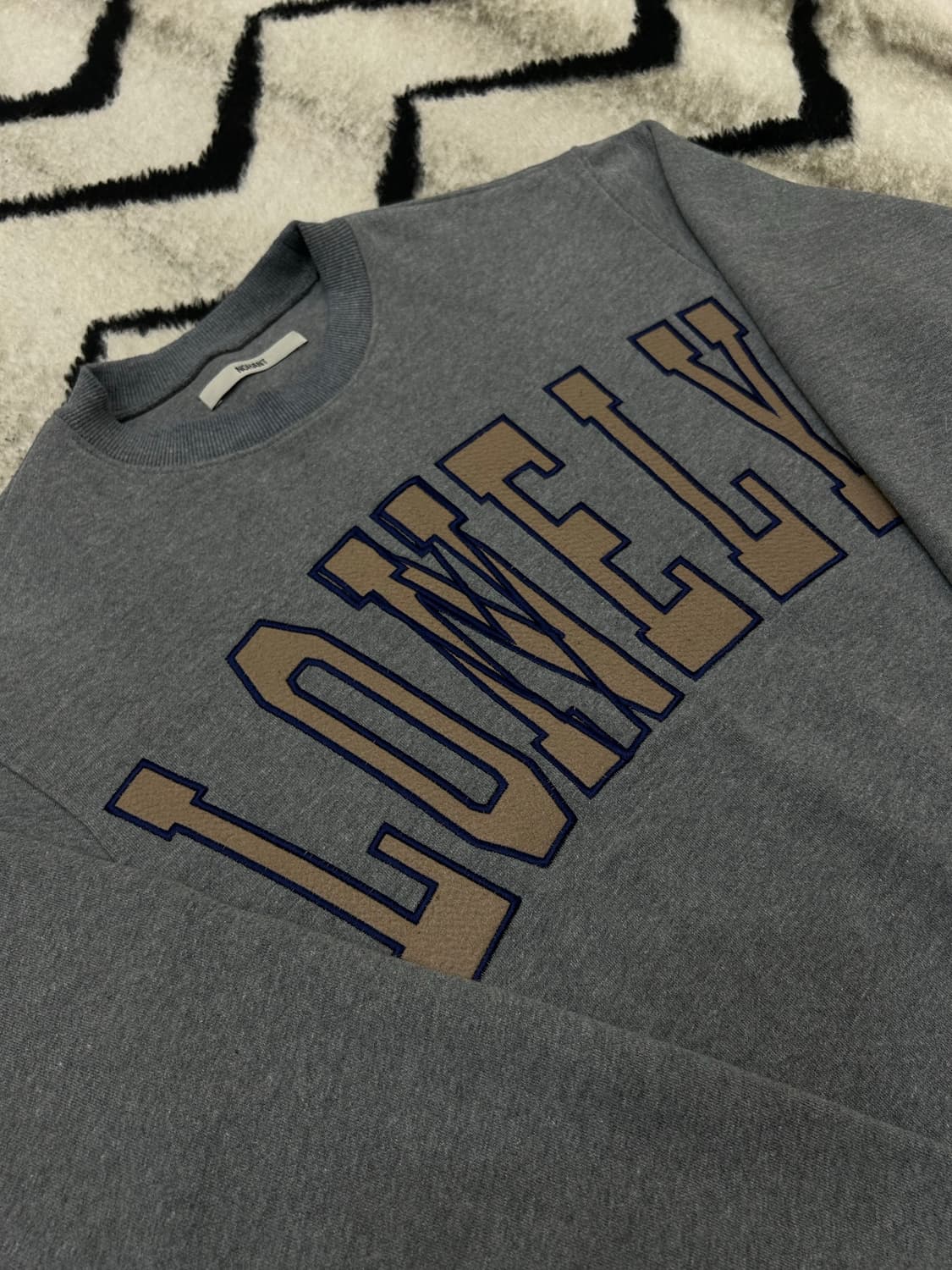 [M]노앙 론리 러블리 맨투맨/그레이/기모 상품이미지1