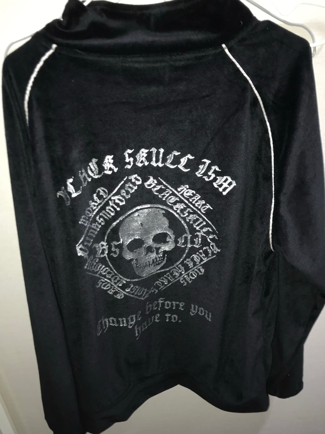 빈티지 벨벳 해골 반집업 상품이미지2