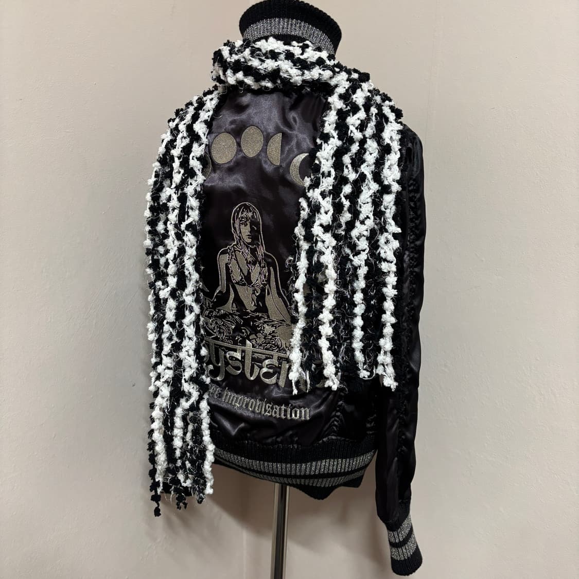 티지 블랙 앤 화이트 팝콘 니트 믹스 머플러 상품이미지2