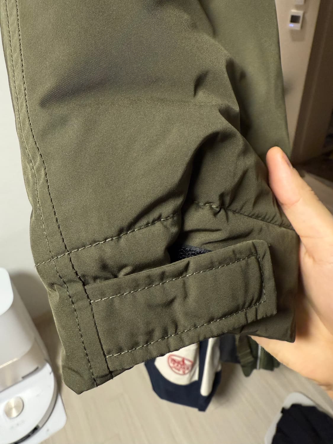 스톤아일랜드 마이크로트윌다운 패딩 올리브 색상 팝니다  (M사이즈) 상품이미지4