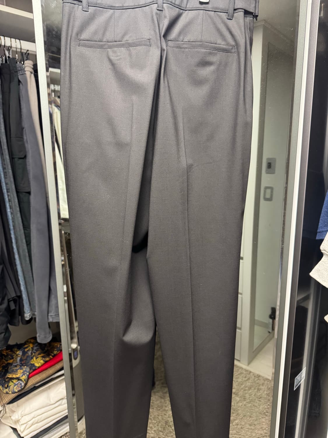 준지 24ss 코어 울플리츠 팬츠 44 상품이미지5