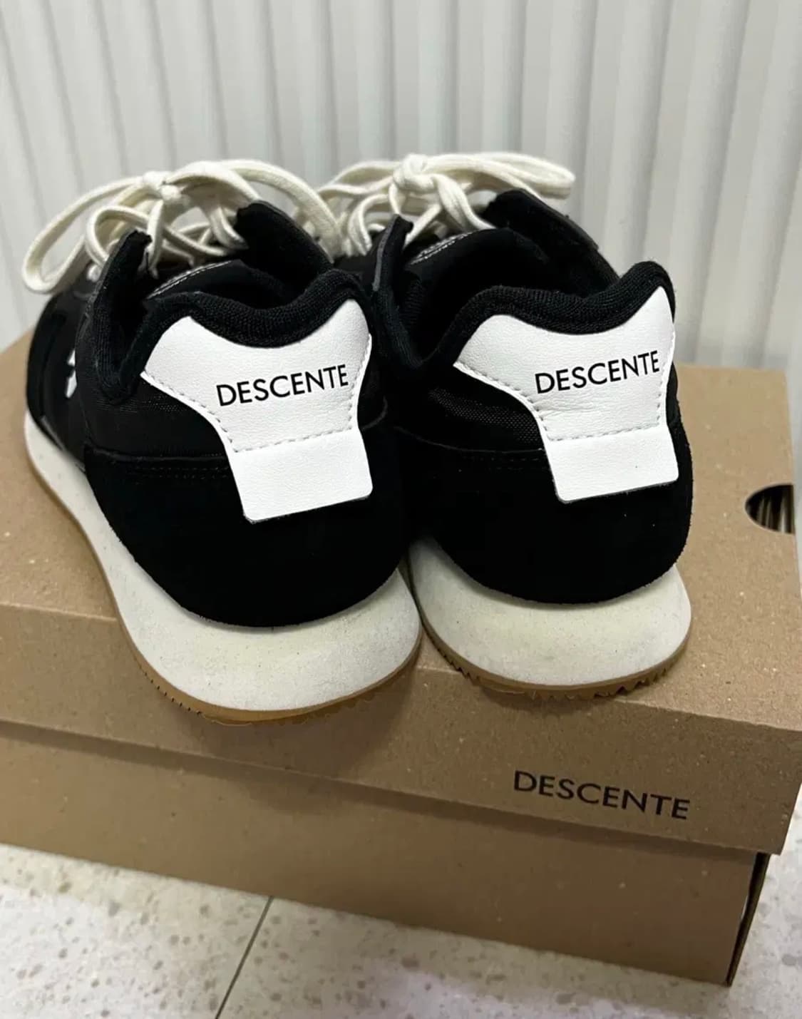 데상트 리트모 블랙 230 상품이미지7