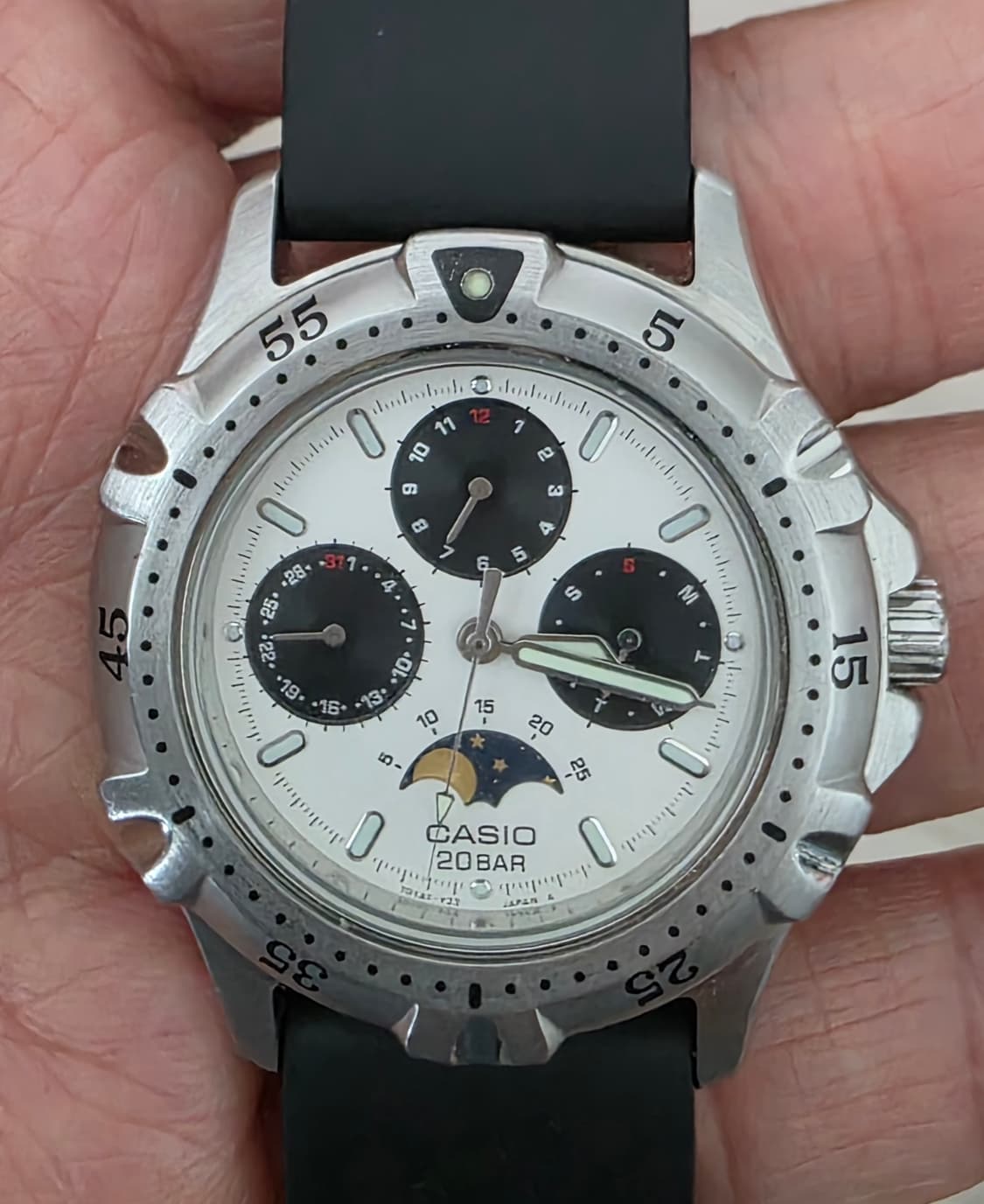 카시오 (CASIO) 마린 트리플 캘린더 문페이스 다이버 새치시계 상품이미지8