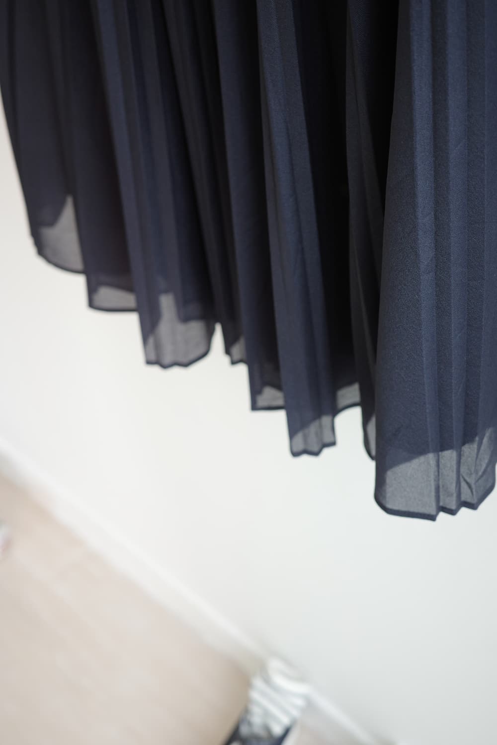 STC:R 
• 차콜 쉬폰 플리츠  롱 스커트 상품이미지4