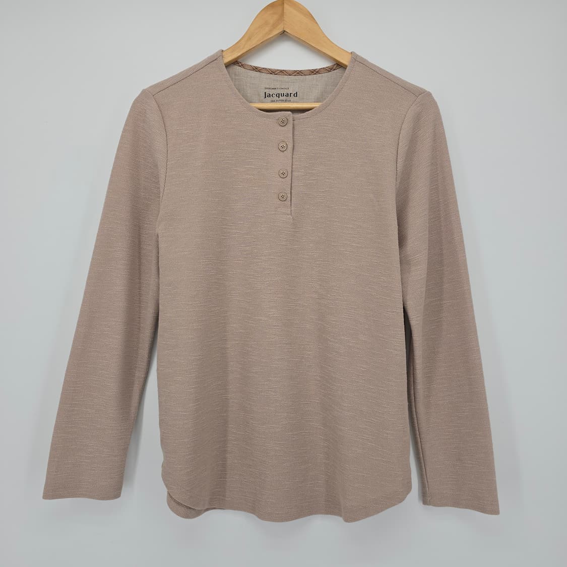 ZIO SONG ZIO 자카드 여성용 버튼 장식 긴팔 티셔츠 상품이미지1