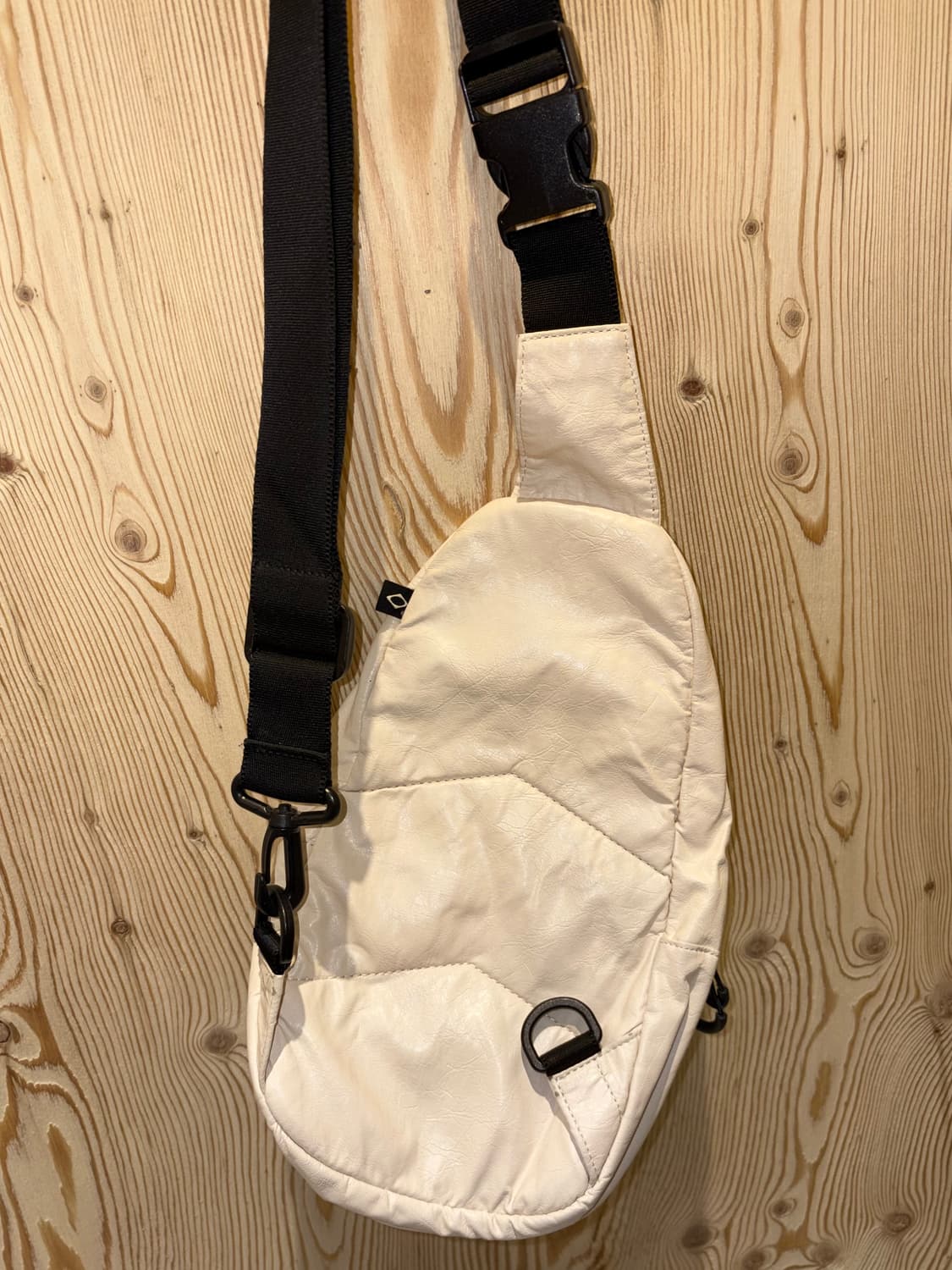 미스치프 크로스백 상품이미지3