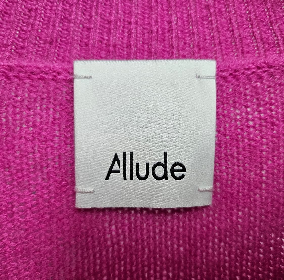 한섬 ALLUDE 얼루드 여성 반팔니트 85 울캐시미어 WL51 상품이미지2