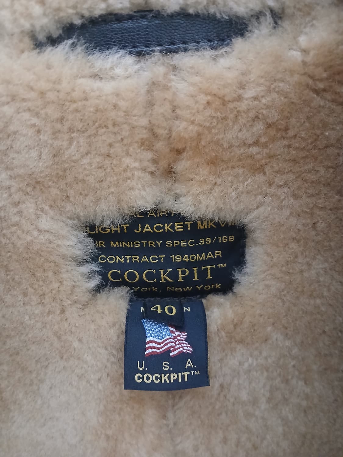 콕핏 톰하디 무스탕 40 사이즈 판매합니다~ 상품이미지6