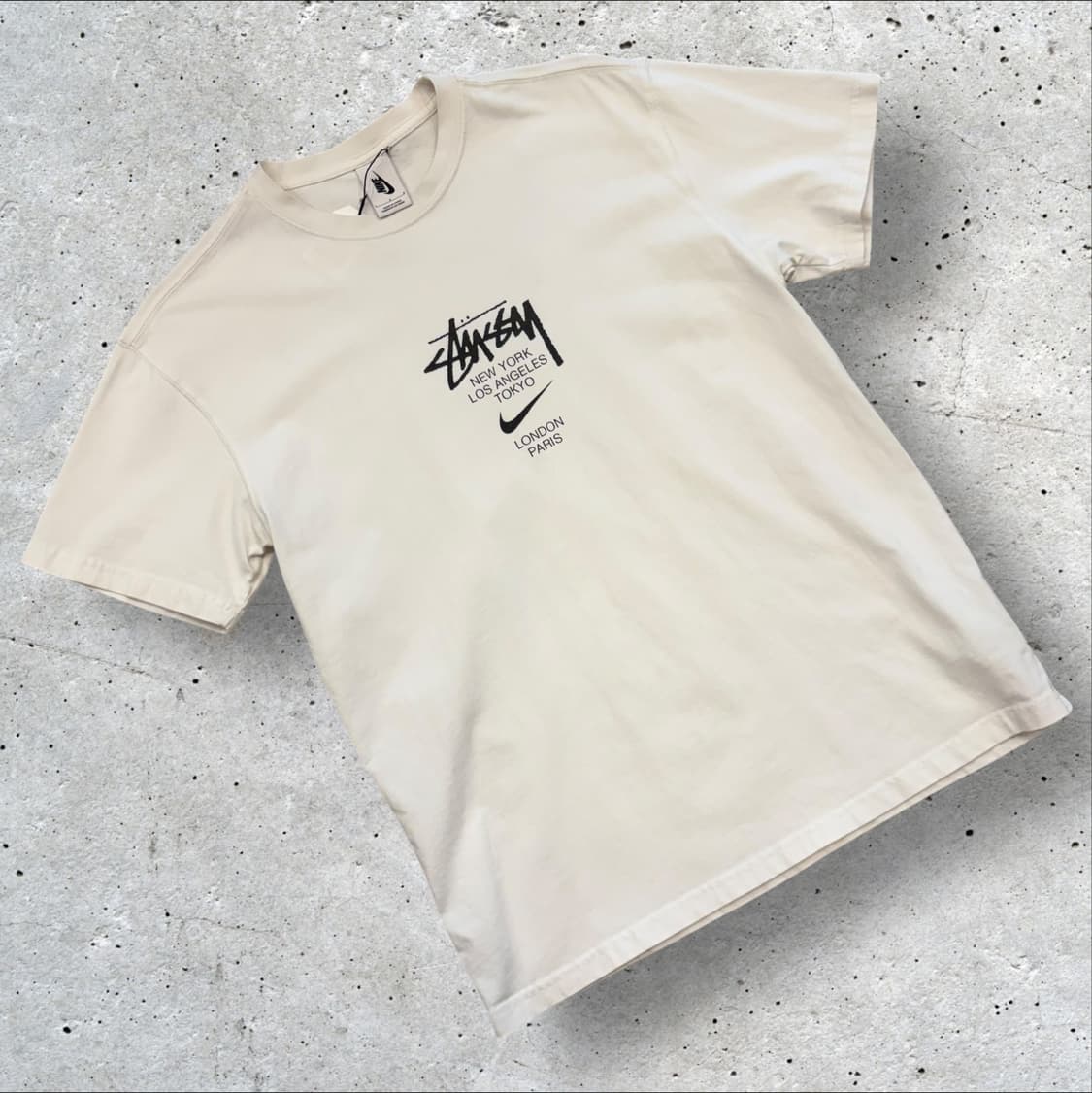 [L] 나이키 스투시 월드투어 반팔티 화이트 B448 상품이미지1