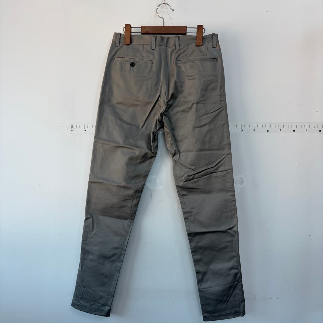 Theory 띠어리 그레이 남성 바지 상품이미지3