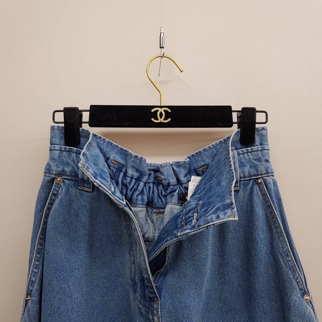 한섬 시스템 SYSTEM 2023 데님 플레어 롱 스커트 61-90사이즈 상품이미지3