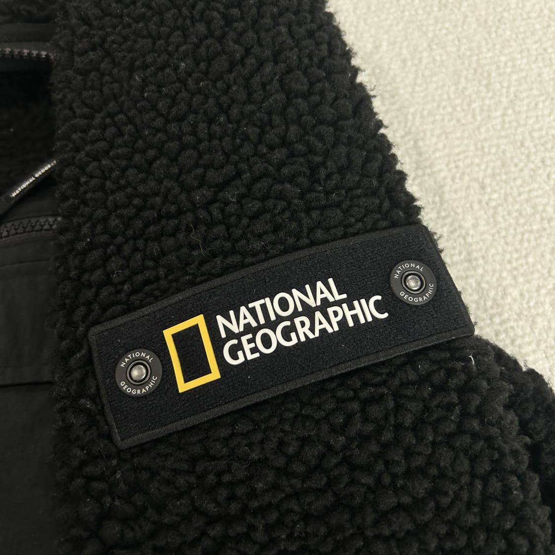 내셔널지오그래픽 검정 플리스 자켓 XL 상품이미지3