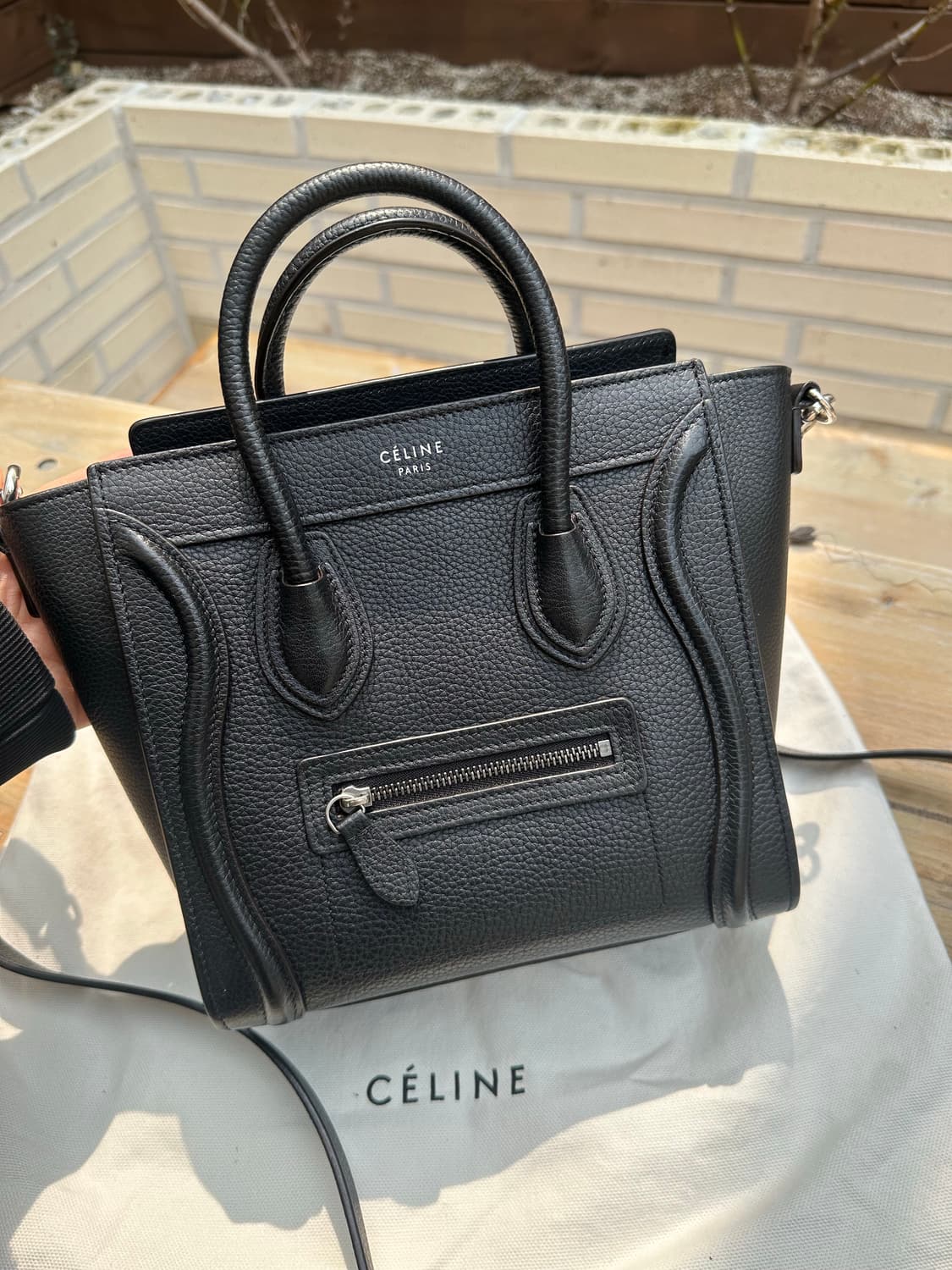 [SA 정품] 셀린느 러기지백 나노 블랙 상품이미지6