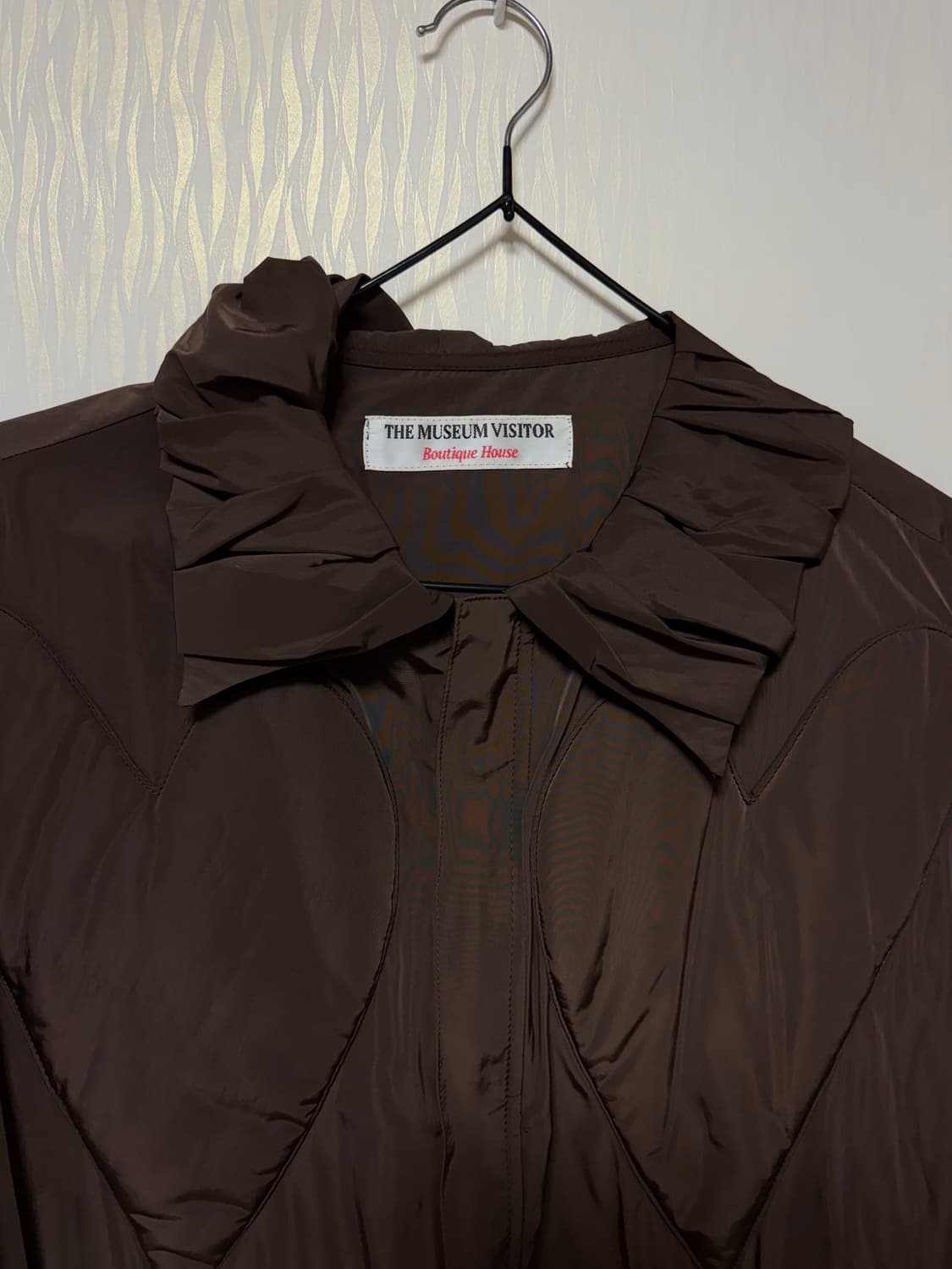 더뮤지엄비지터 하트엠보스트자켓 상품이미지2