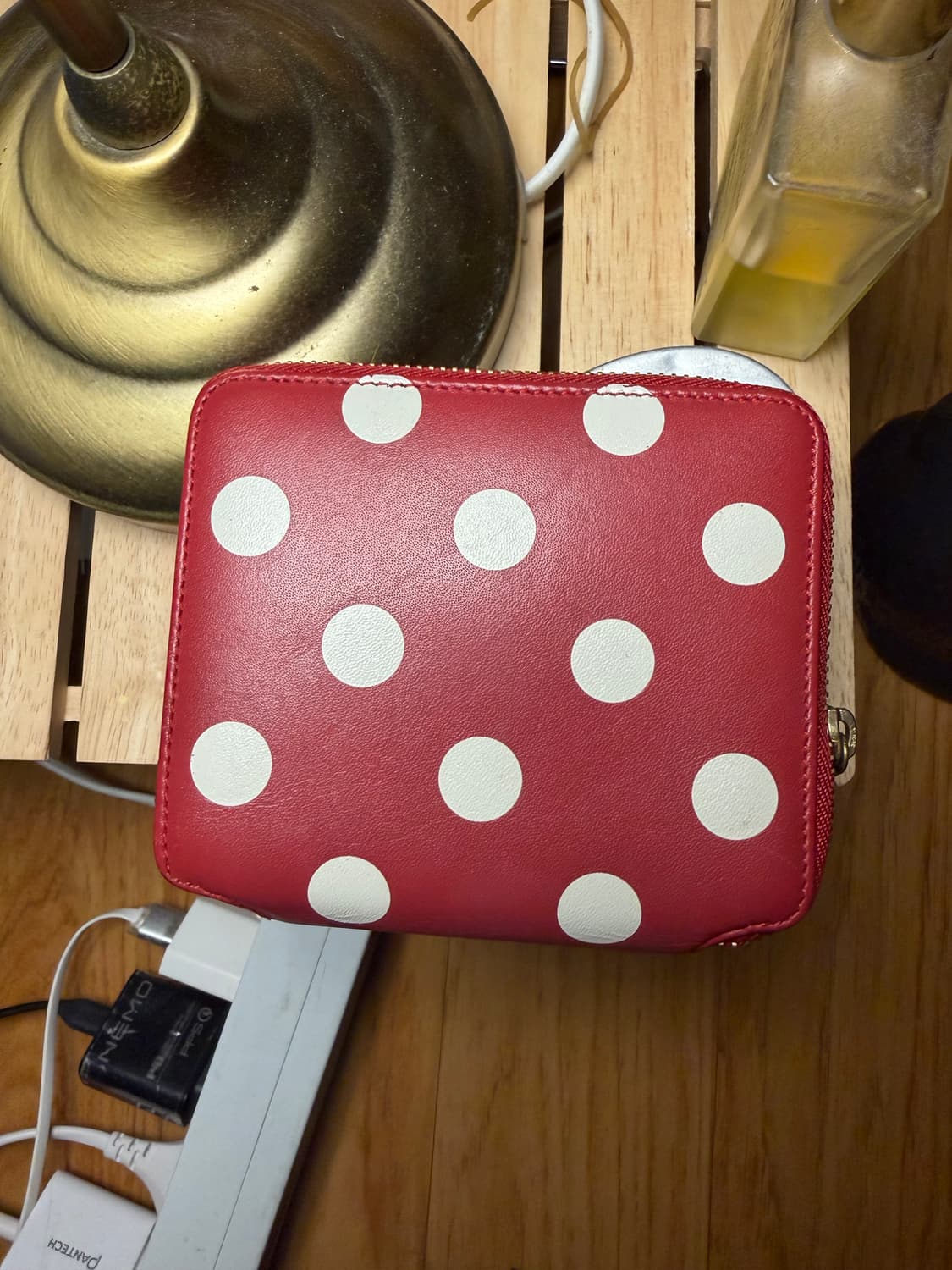 꼼데가르송 도트지갑 상품이미지4