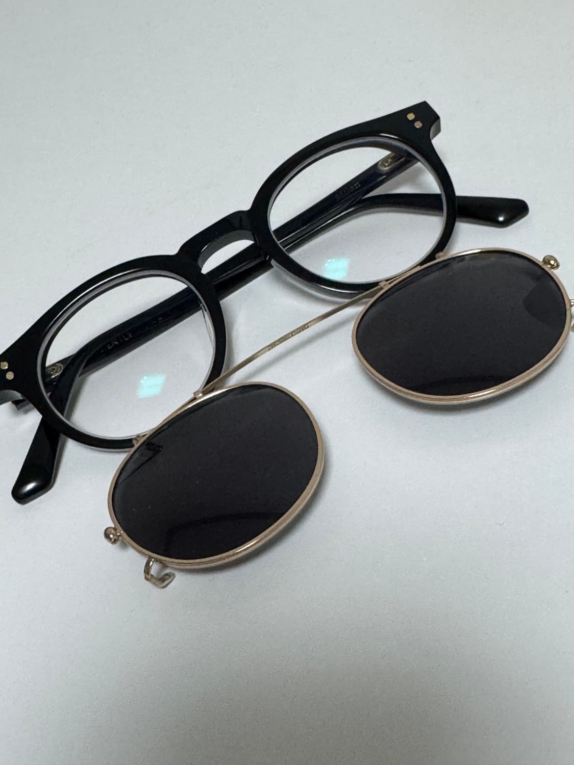 젠틀몬스터 밀란 클립온 상품이미지2