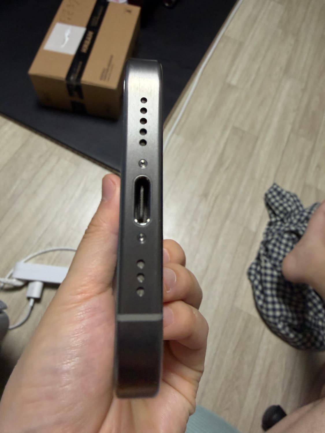 아이폰 15프로 내츄럴티타늄 128gb 상품이미지7