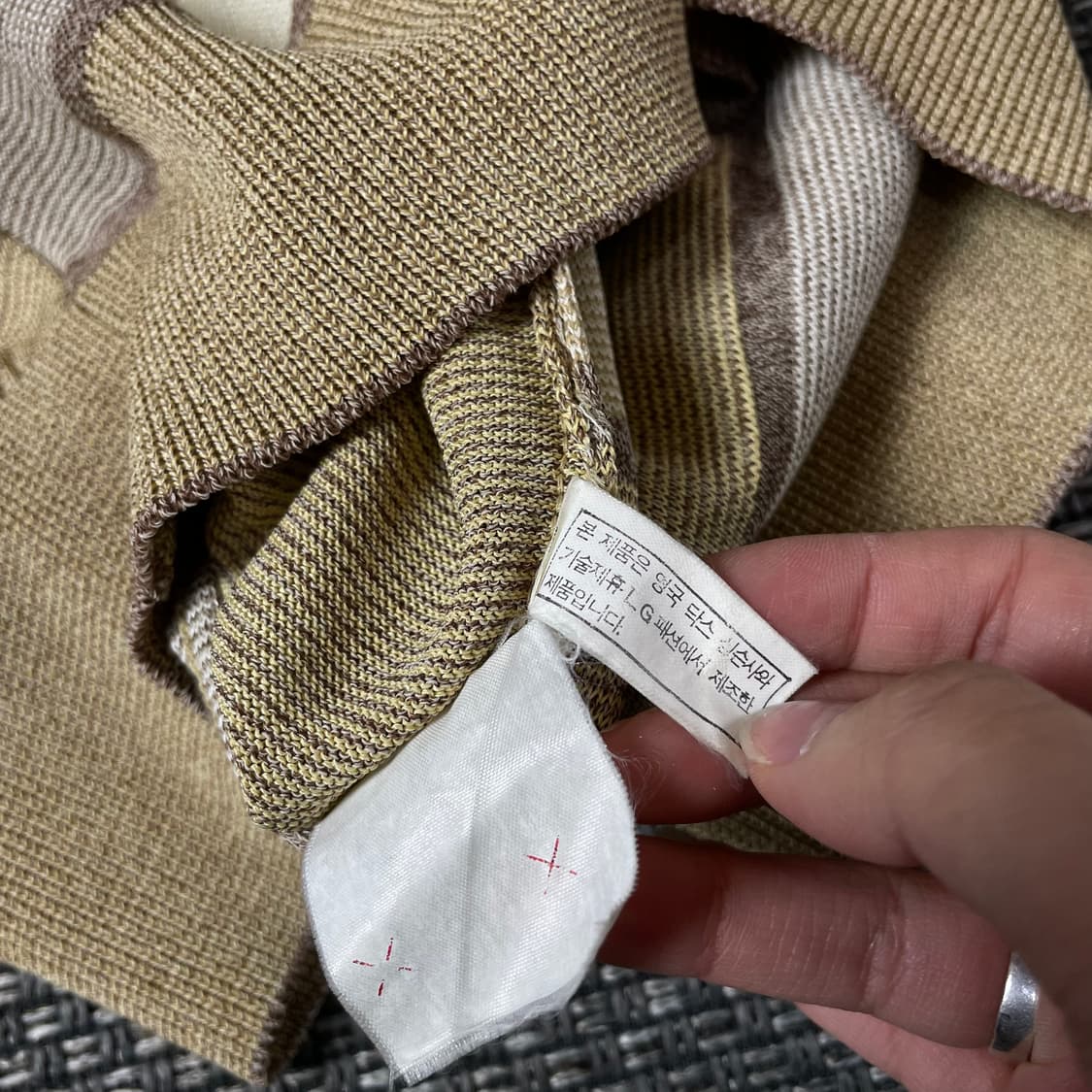 닥스 브라운 옐로우 체크 니트 베스트 100 상품이미지6