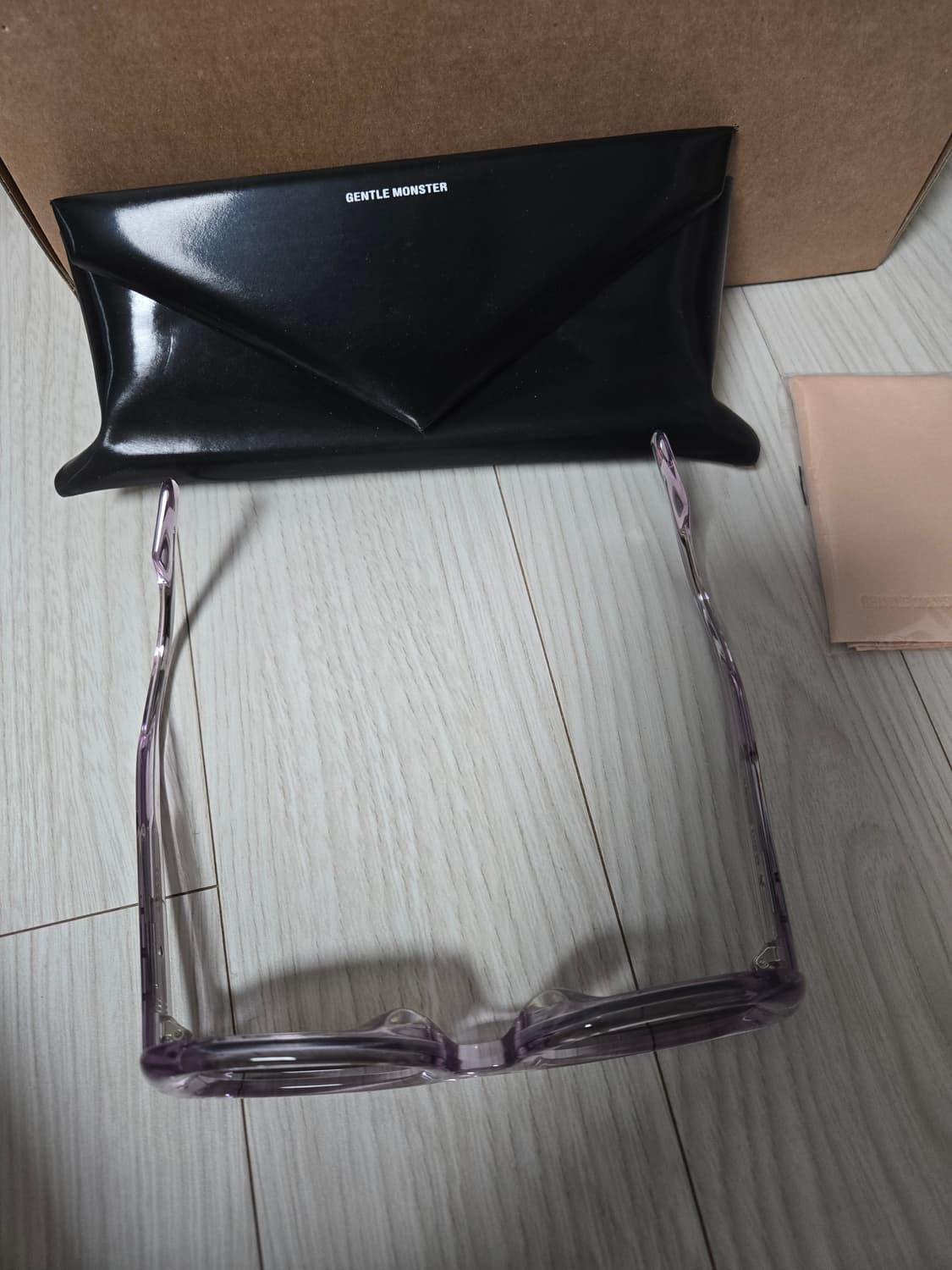 젠틀몬스터 탐부 선글라스  상품이미지6