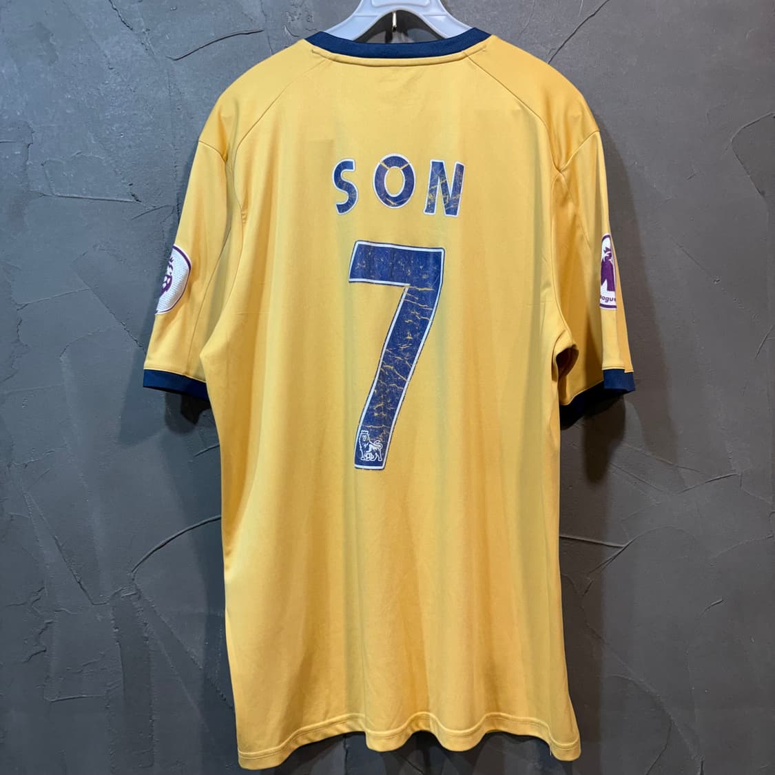 [L] 언더아머 토트넘 손흥민 축구 유니폼 상품이미지4
