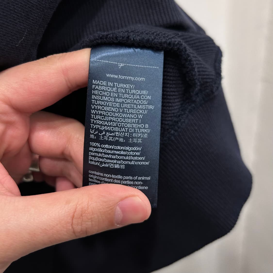 타미힐피거 와펜로고 숄카라 배색 코튼 저지 상품이미지4