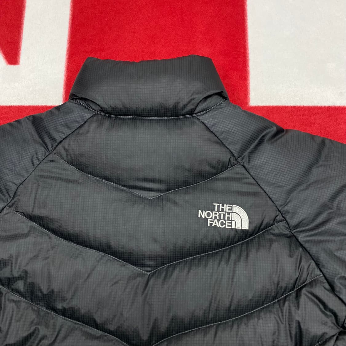 노스페이스 경량 구스다운패딩 여성 S  상품이미지4