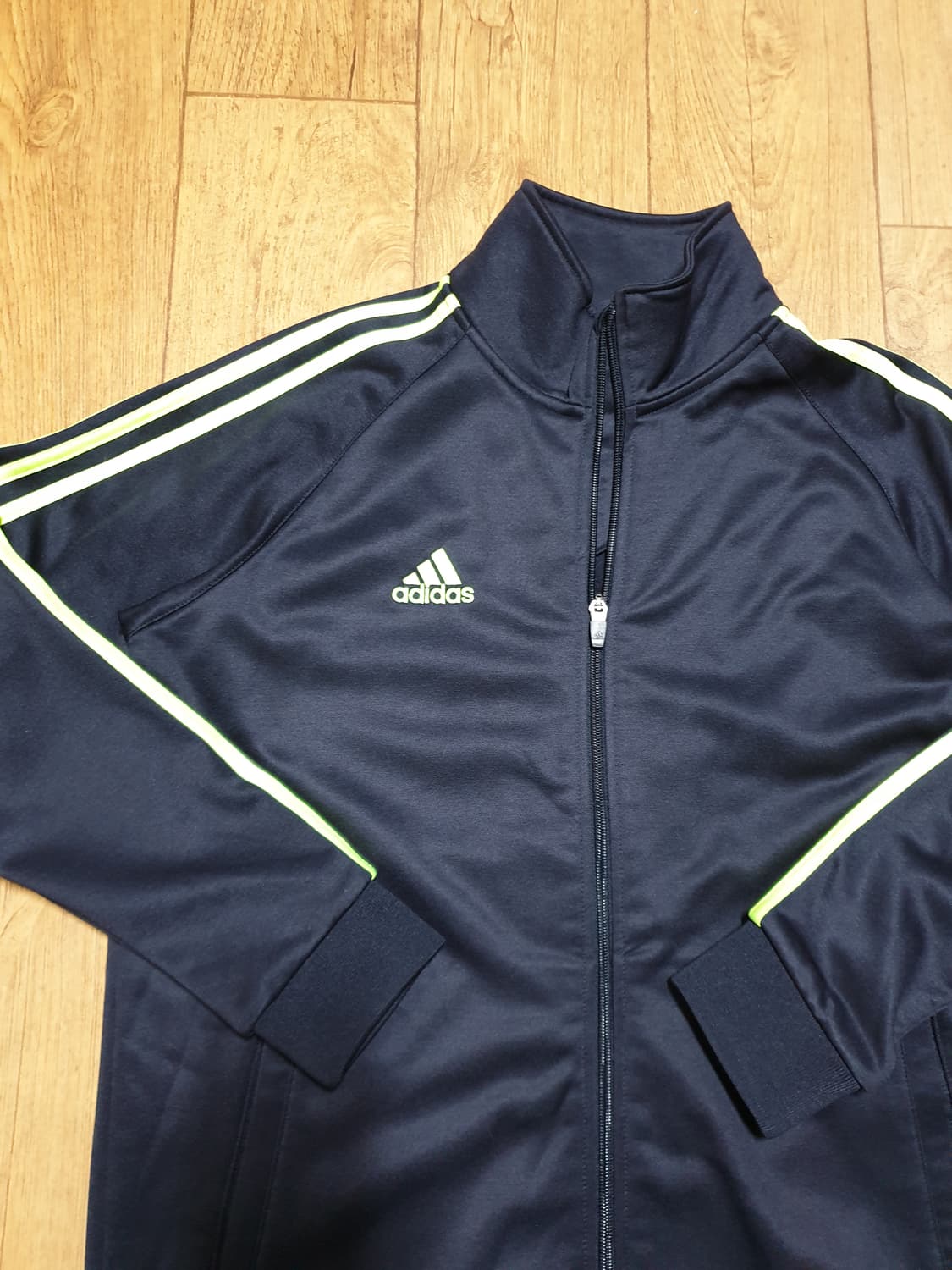 1179 아디다스 운동복 집업 95 사이즈입니다 상품이미지4