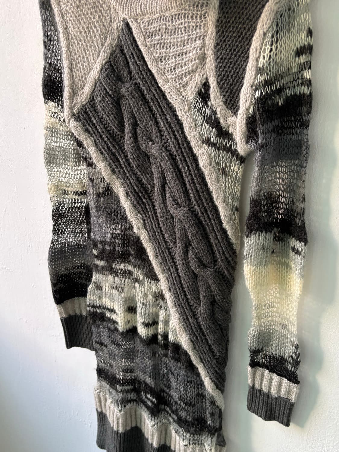 디젤 믹스 패브릭 롱 스웨터 상품이미지4