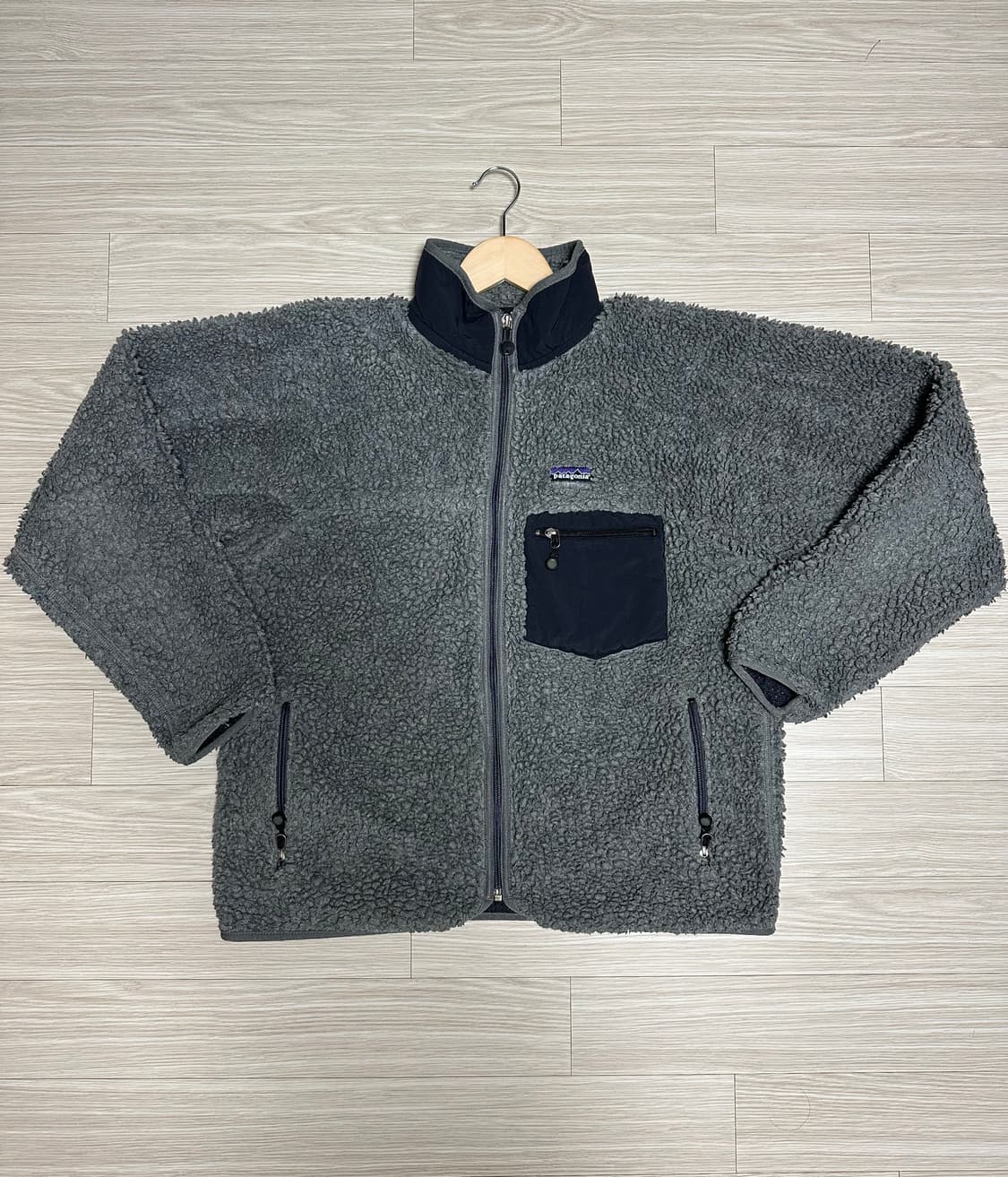 파타고니아 딥파일 플리스 그레이 상품이미지1