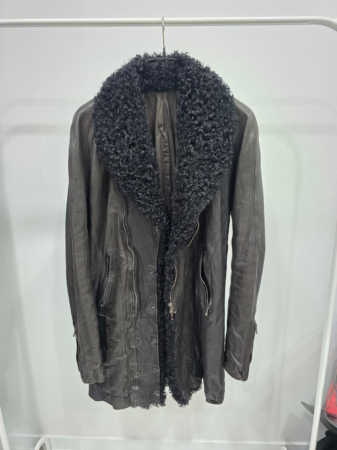 율리우스 09AW 램스킨 자켓 상품이미지1