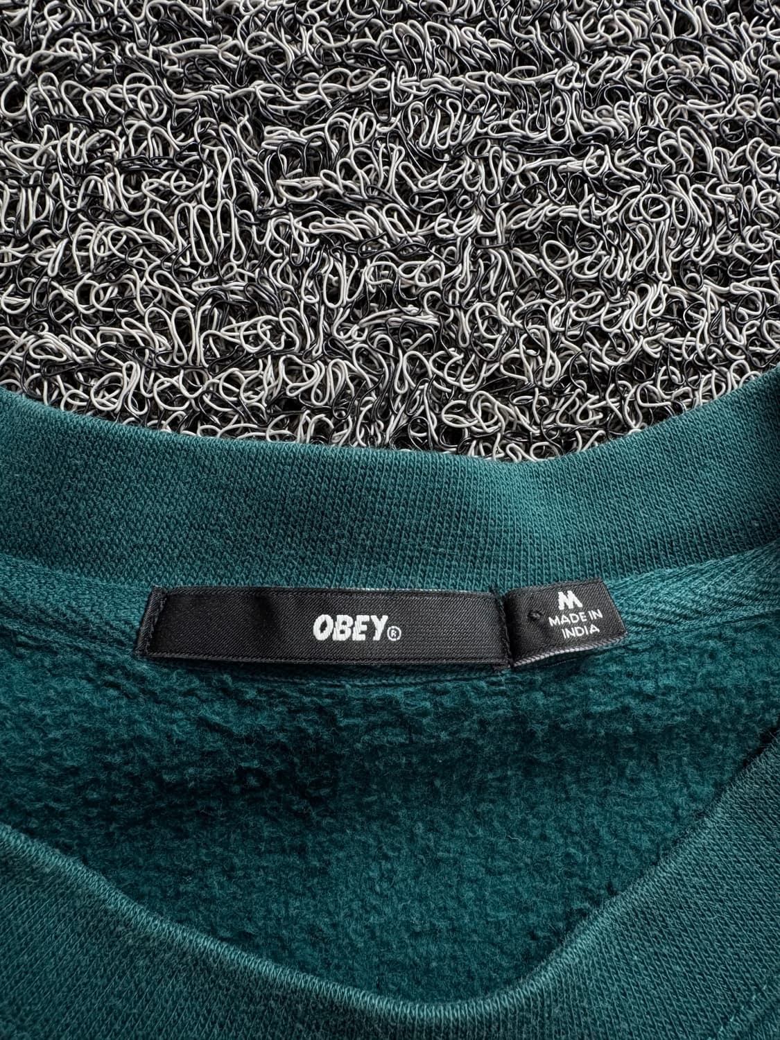 오베이 아카이브 페이스 자수로고 크루넥 맨투맨 3423 상품이미지3