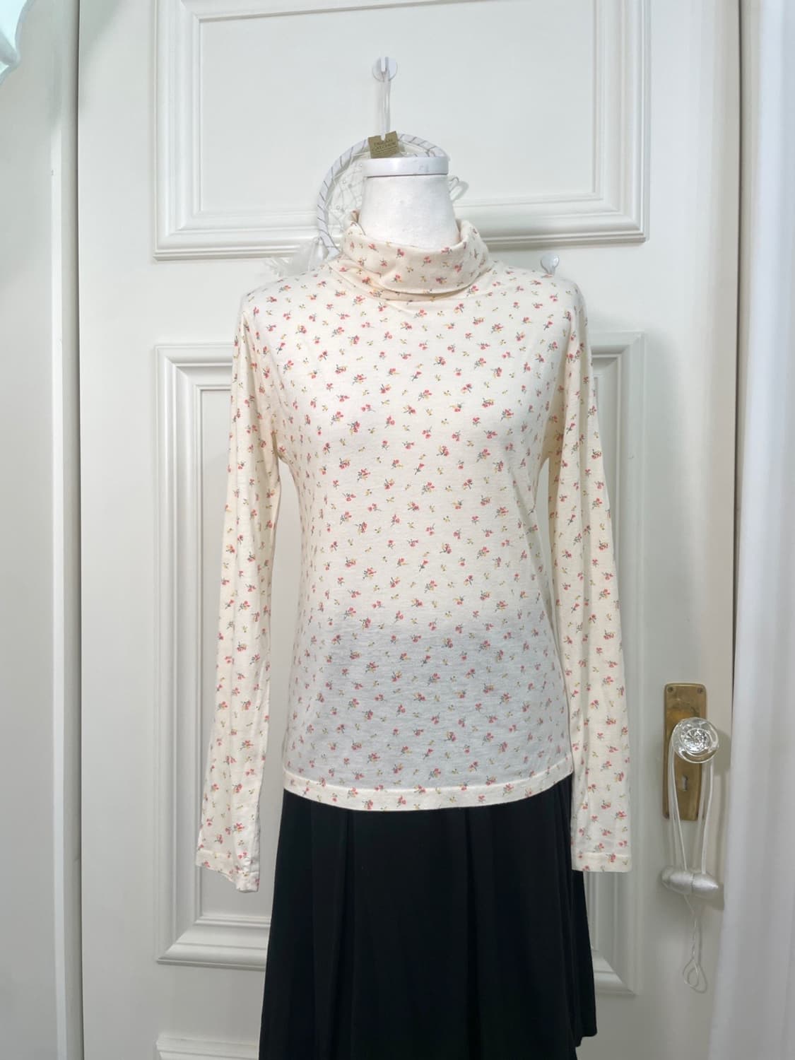 coral flower pattern basic turtle-neck t 상품이미지1