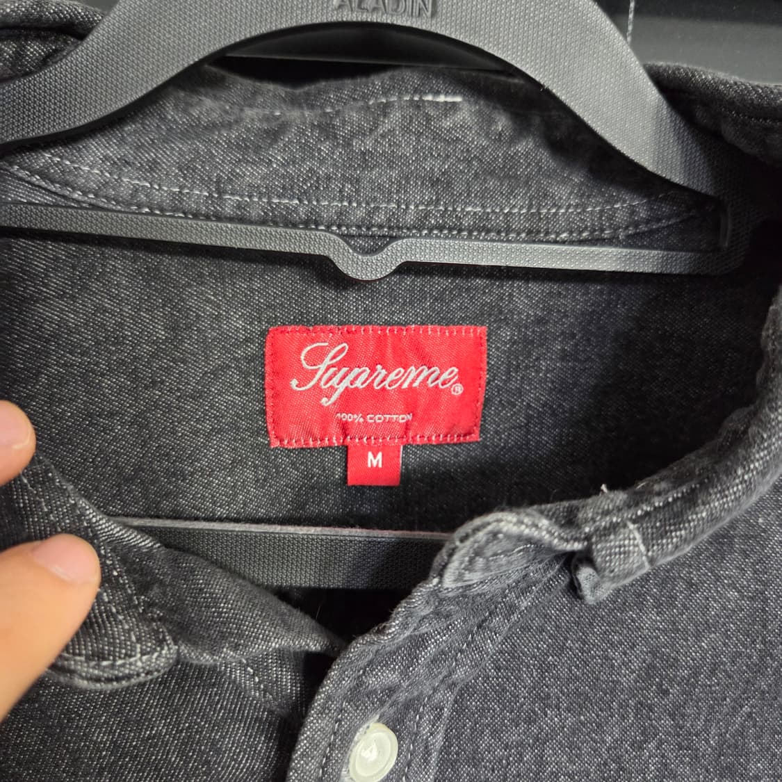 슈프림 로고 블랙 워시드 코튼 셔츠 M 상품이미지4