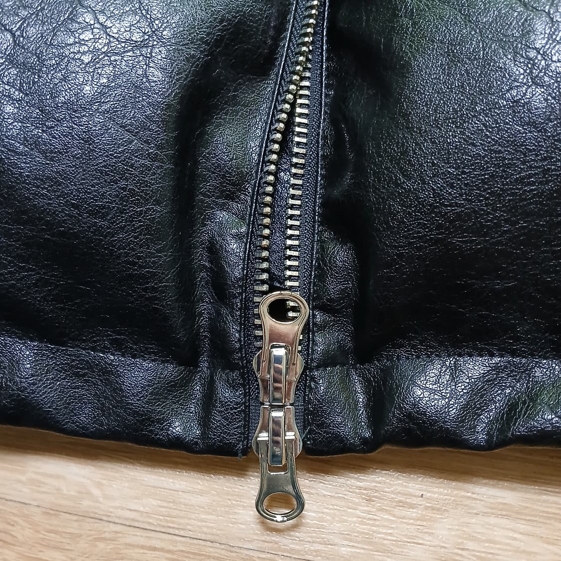 야차클럽 보겸 짐브로 레더 크롭 숏패딩 자켓 상품이미지8