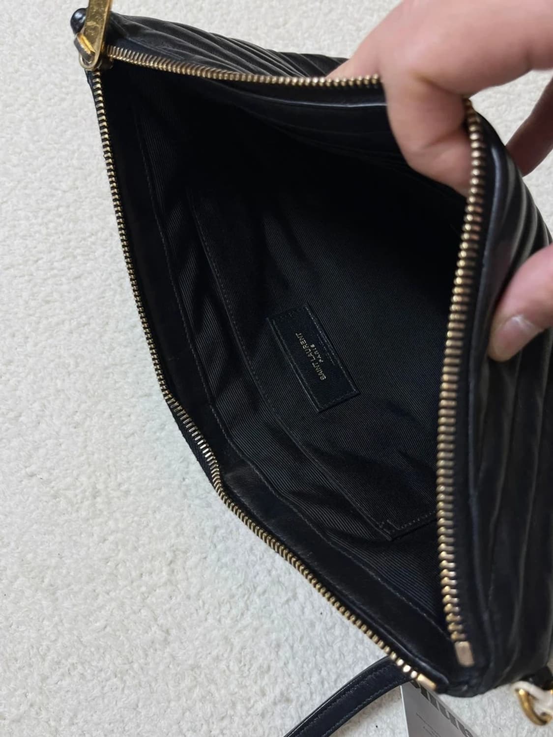 생로랑 YSL 금장 골드 마틀라쎄 클러치백 A1664 상품이미지9