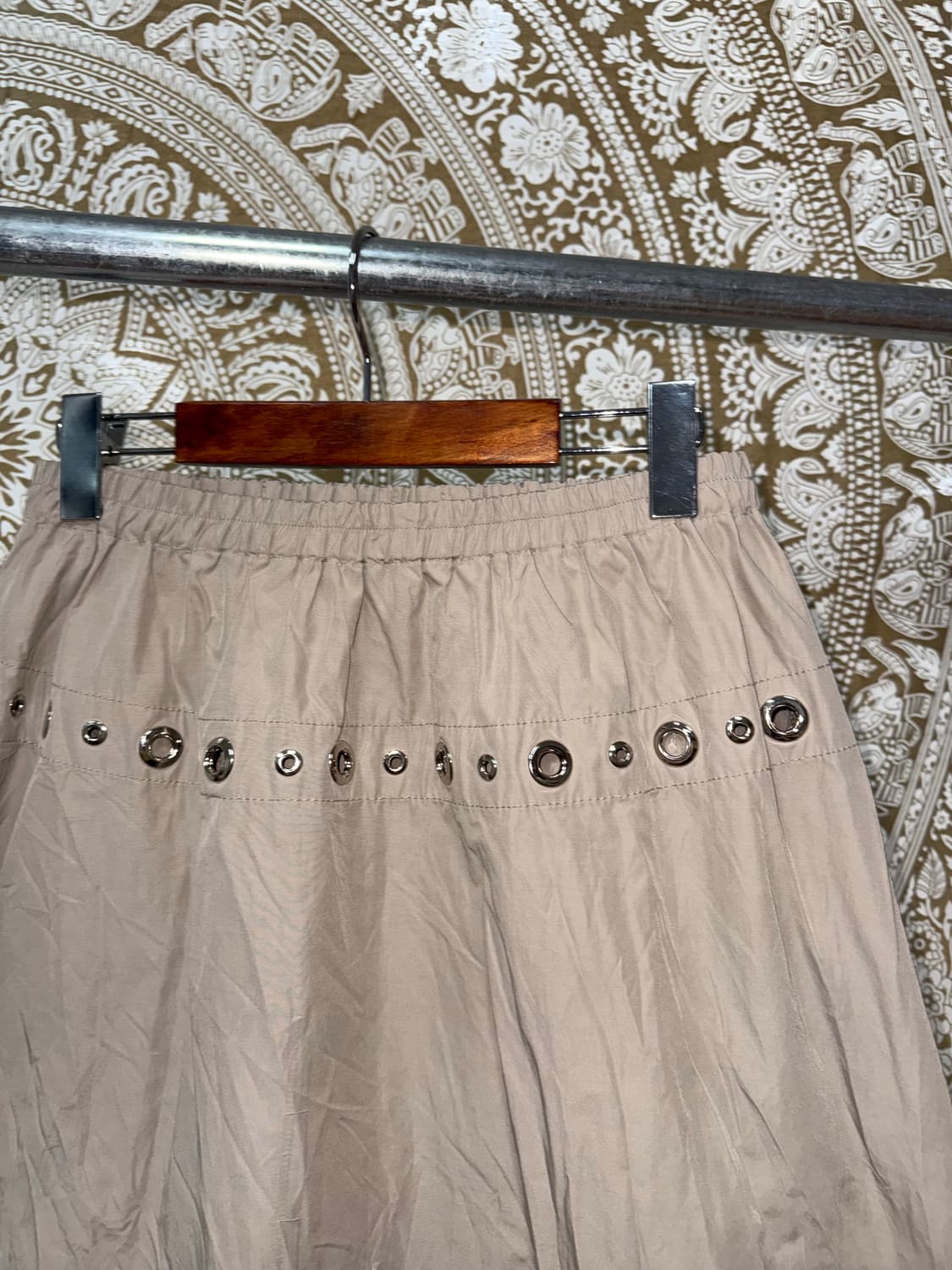 빈티지 여성 스터드 밴딩 나일론 롱스커트  상품이미지4