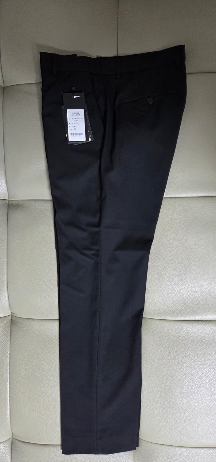 무신사스탠다드 라이트웨이트 릴렉스드 테이퍼드 히든 밴딩 크롭 슬랙스 블랙 상품이미지3