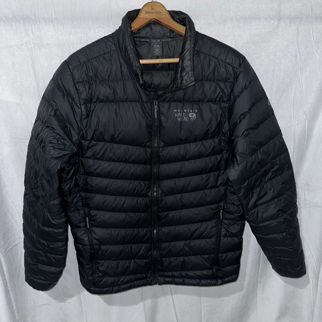 마운틴하드웨어 650 경량패딩 블랙 상품이미지1
