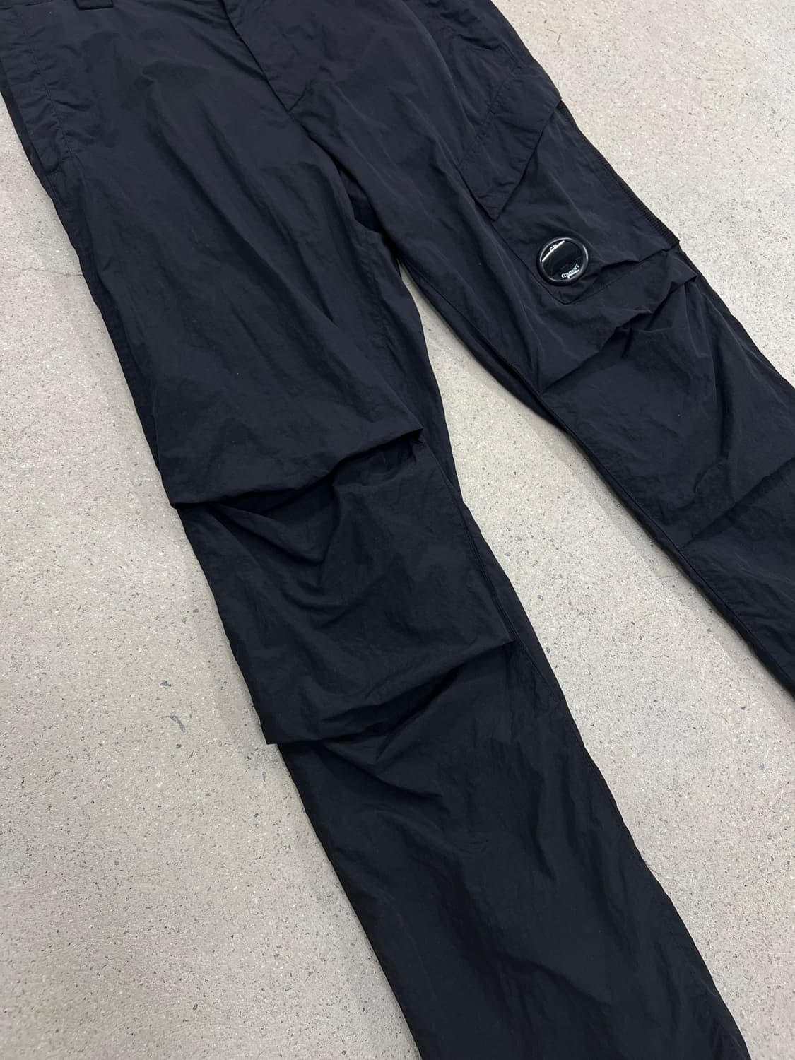 CP컴퍼니 렌즈와펜 나일론 조거 팬츠 상품이미지3