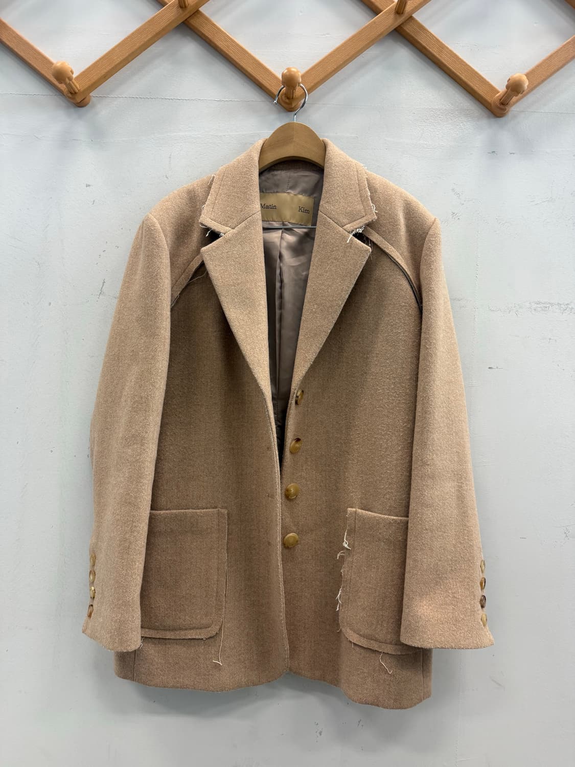 마뗑킴 컷팅로우코트자켓 F  상품이미지1