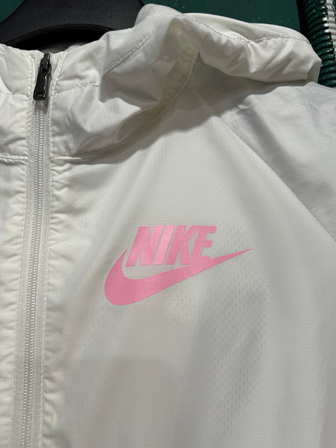 나이키 딸기우유 바람막이 XL 상품이미지3