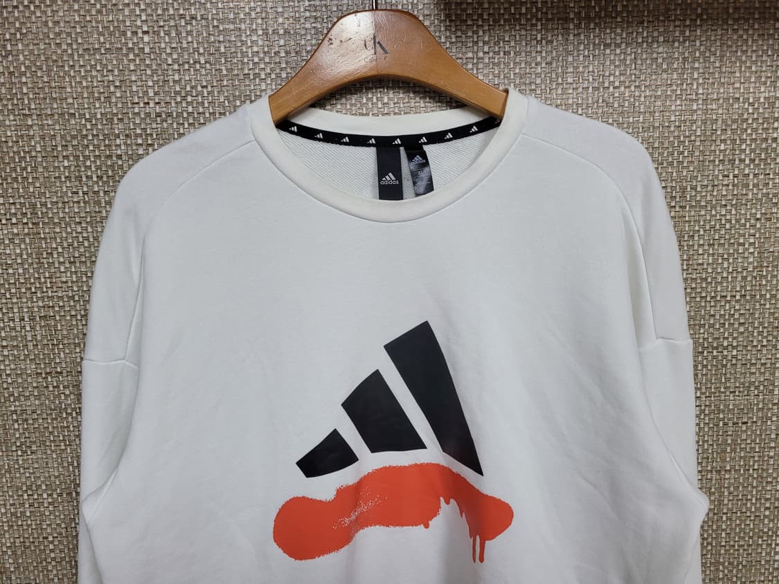 XL 105사이즈 아디다스 맨투맨 상품이미지2