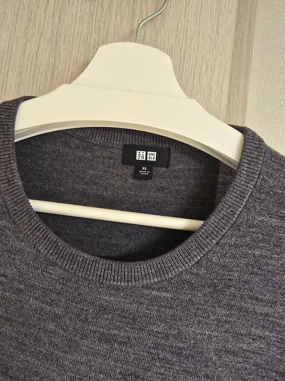 유니클로 메리노울 크루넥 스웨터 차콜그레이 XL 상품이미지2