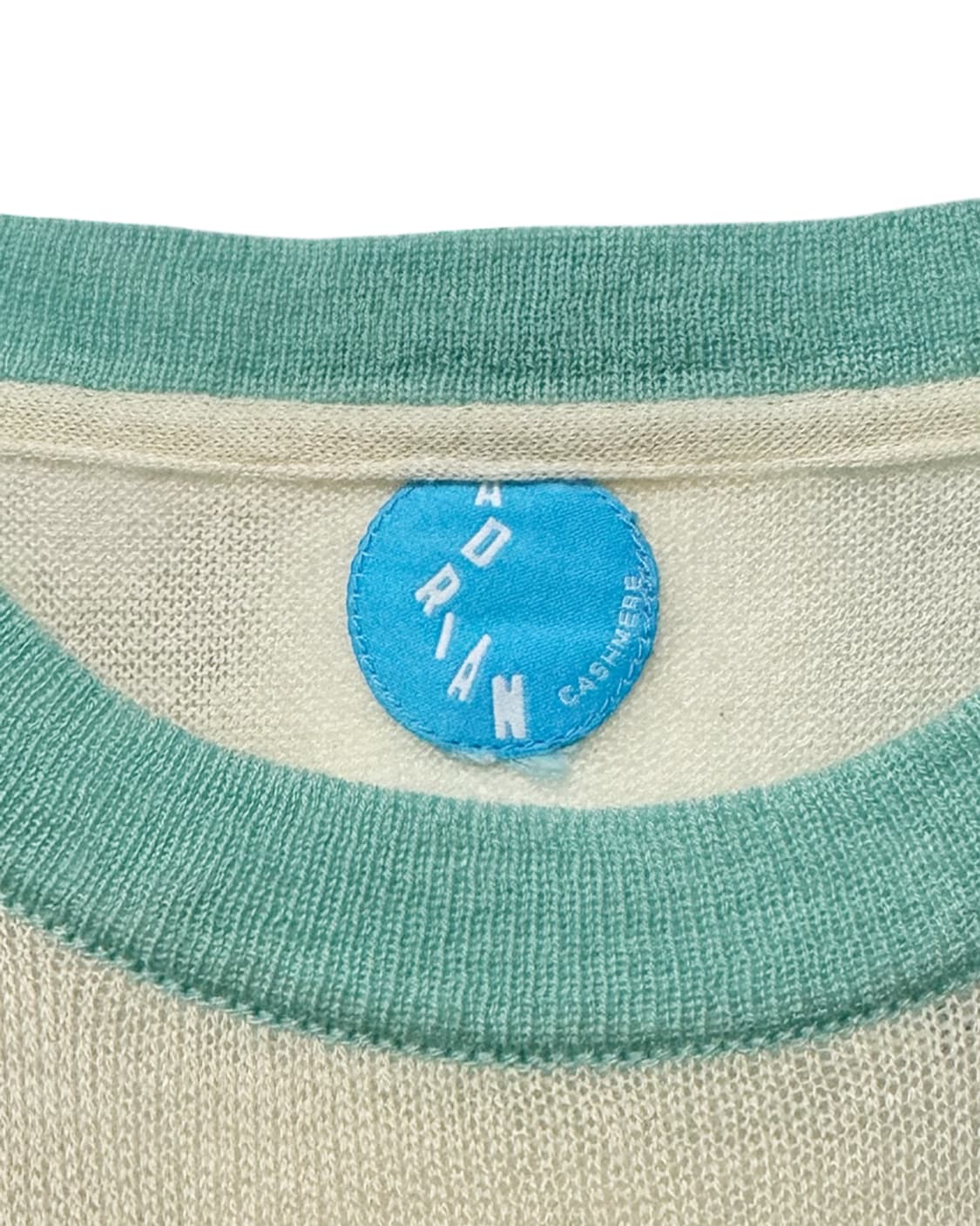 아드리안 캐시미어 제네시스 탑 상품이미지9