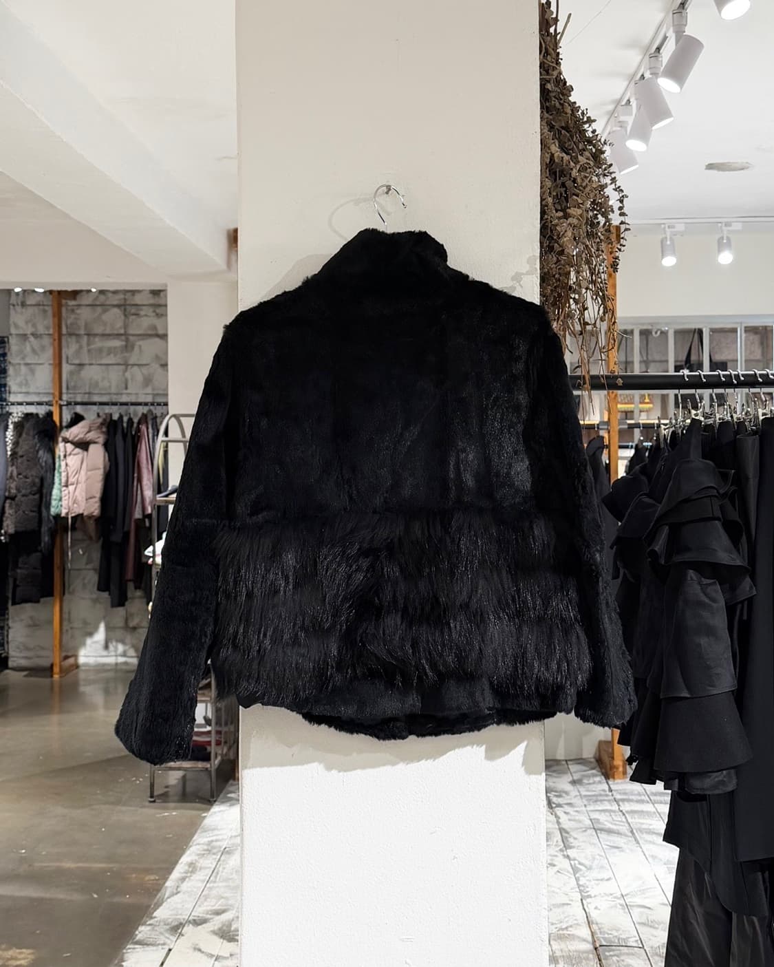 막스마라 스튜디오 블랙 래빗 라쿤 모피 자켓 상품이미지7