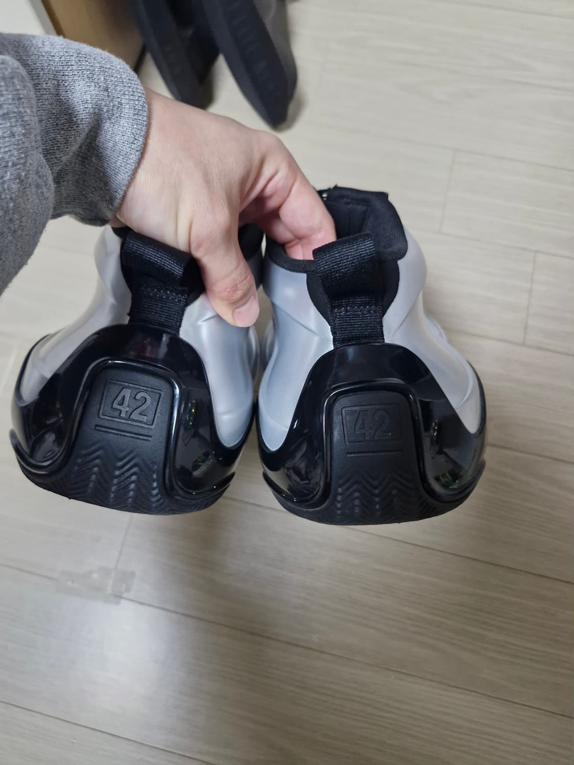 [42] 발렌시아가 바스켓볼 슈즈 백화점 구매 정품 상품이미지4